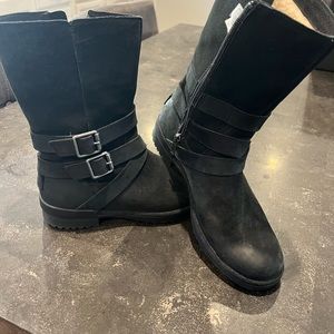 UGG Black Lorna Boots Inside Zip Suede 7.5